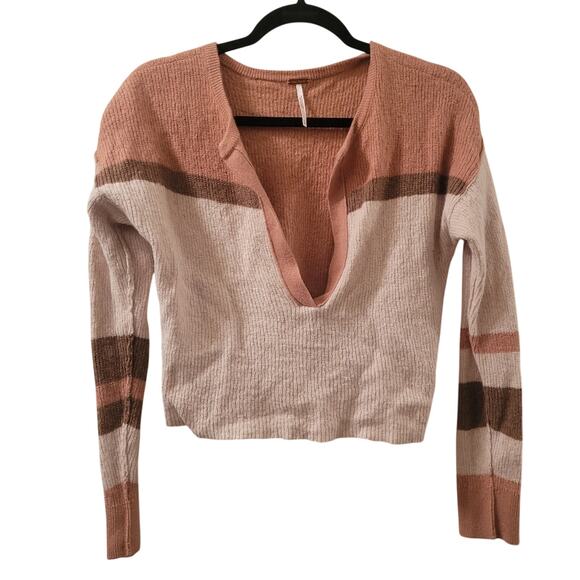 Free People Womens Cropped Lambswool Blend V-Neck Sweater Size S Cream/Pink - Picture 1 of 12